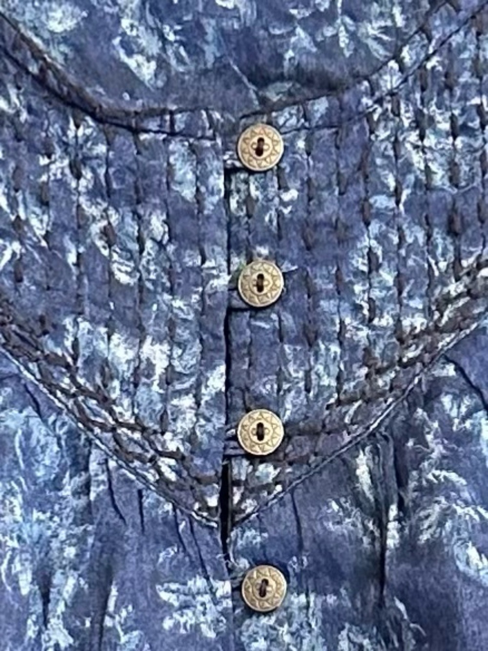 BeachLunchLounge Floral Button Down Long Sleeve 100% Cotton Top - Oversized - Picture 5 of 10